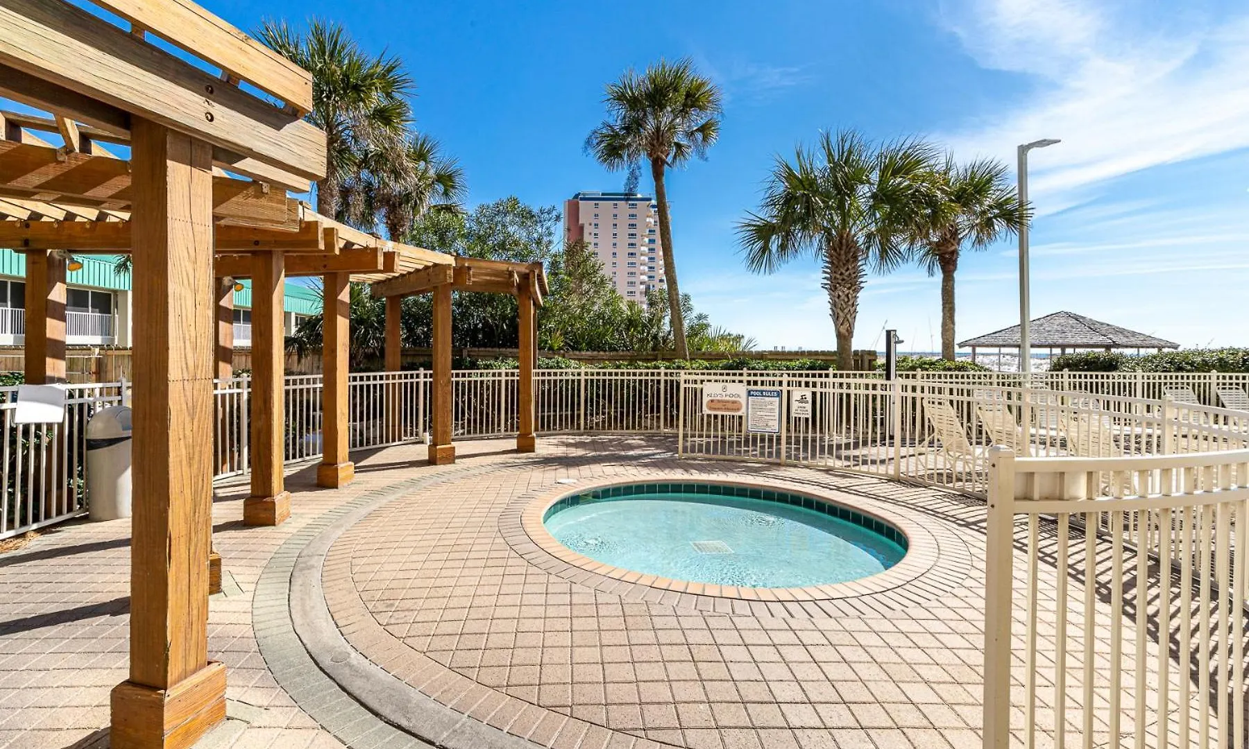 Pelican Beach 2011- By Holiday Isle Properties Destin 0*,