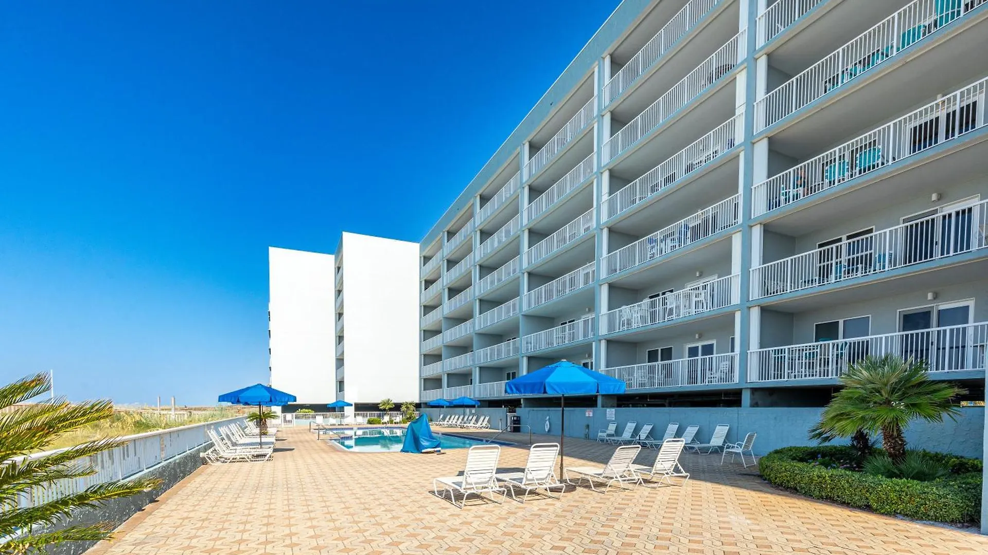 Pelican Beach 2011- By Holiday Isle Properties Destin Apartment