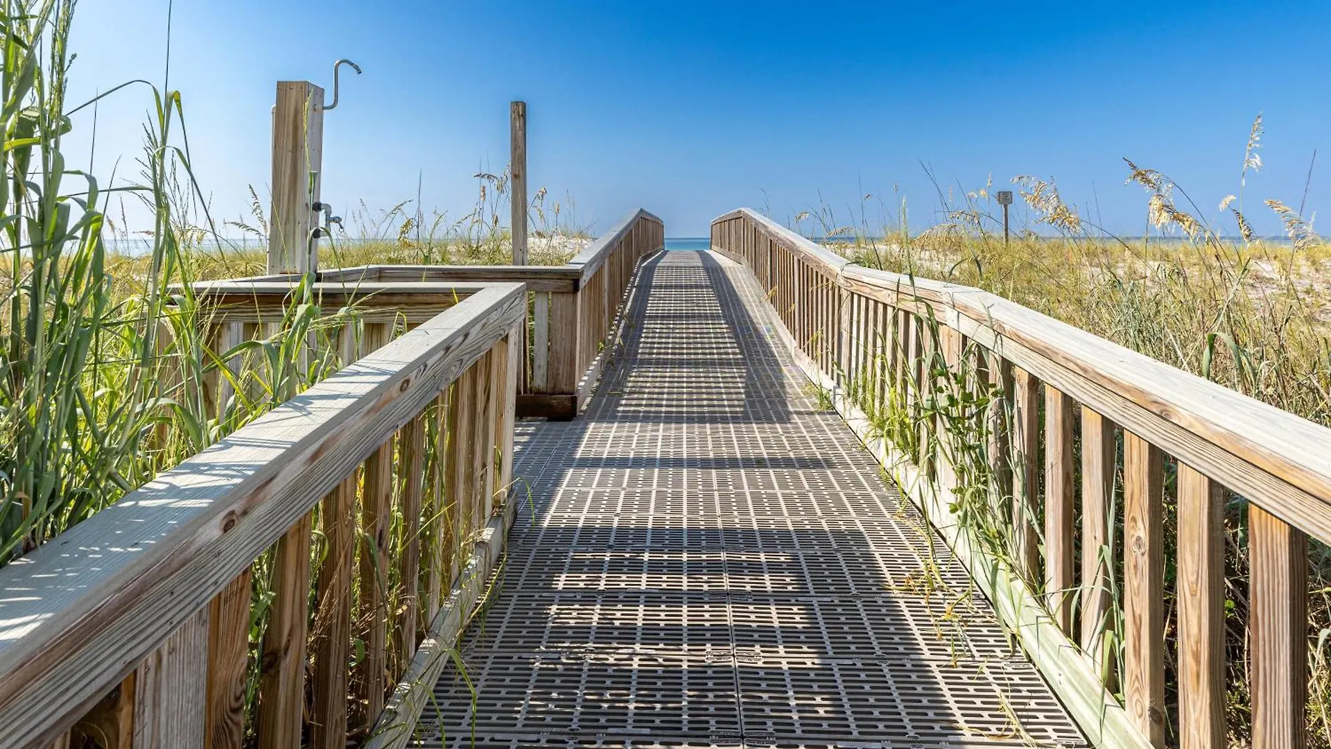 Pelican Beach 2011- By Holiday Isle Properties Destin