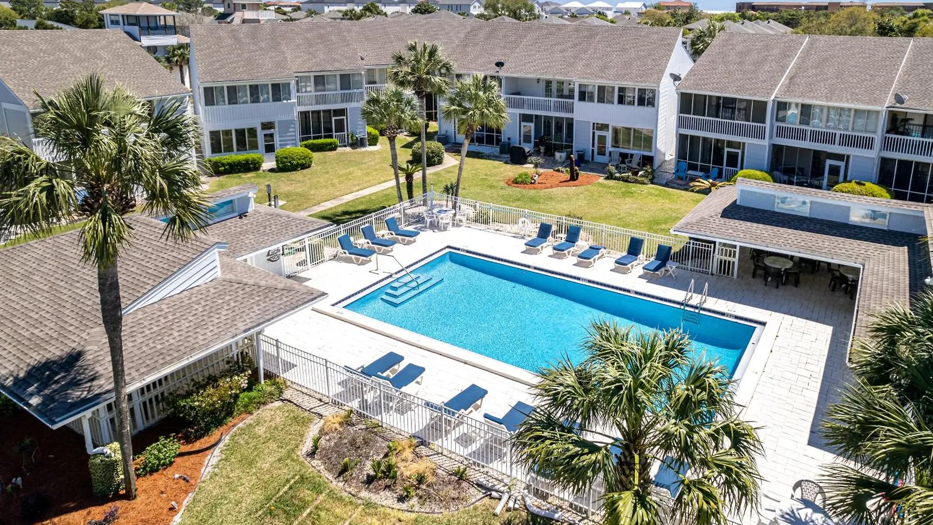 Pelican Beach 2011- By Holiday Isle Properties Destin United States